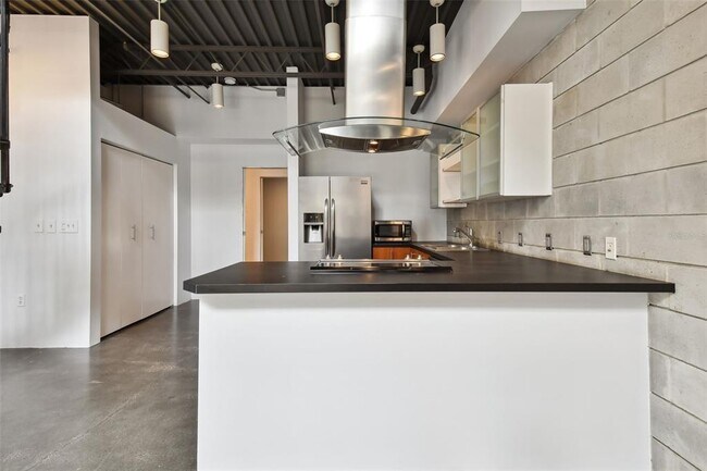 Building Photo - 217 N 12th St
