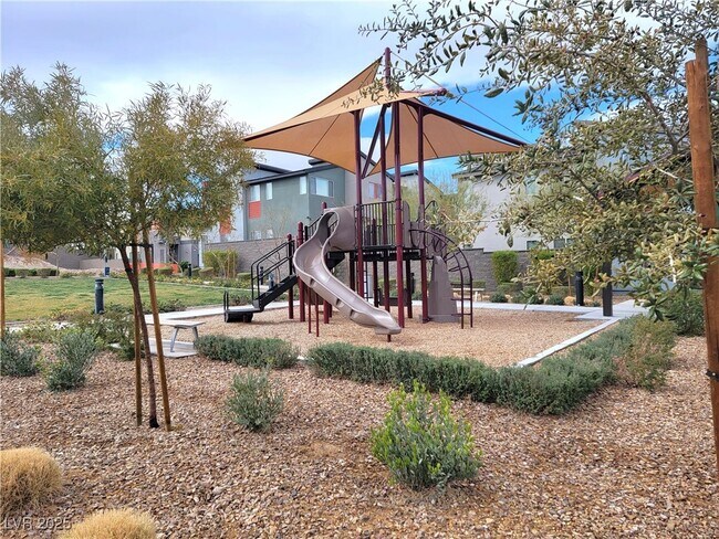 Building Photo - 3210 Centano Ave