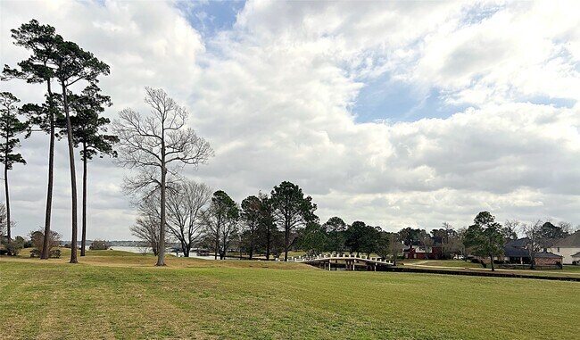 Building Photo - 8426 Hunters Village Dr