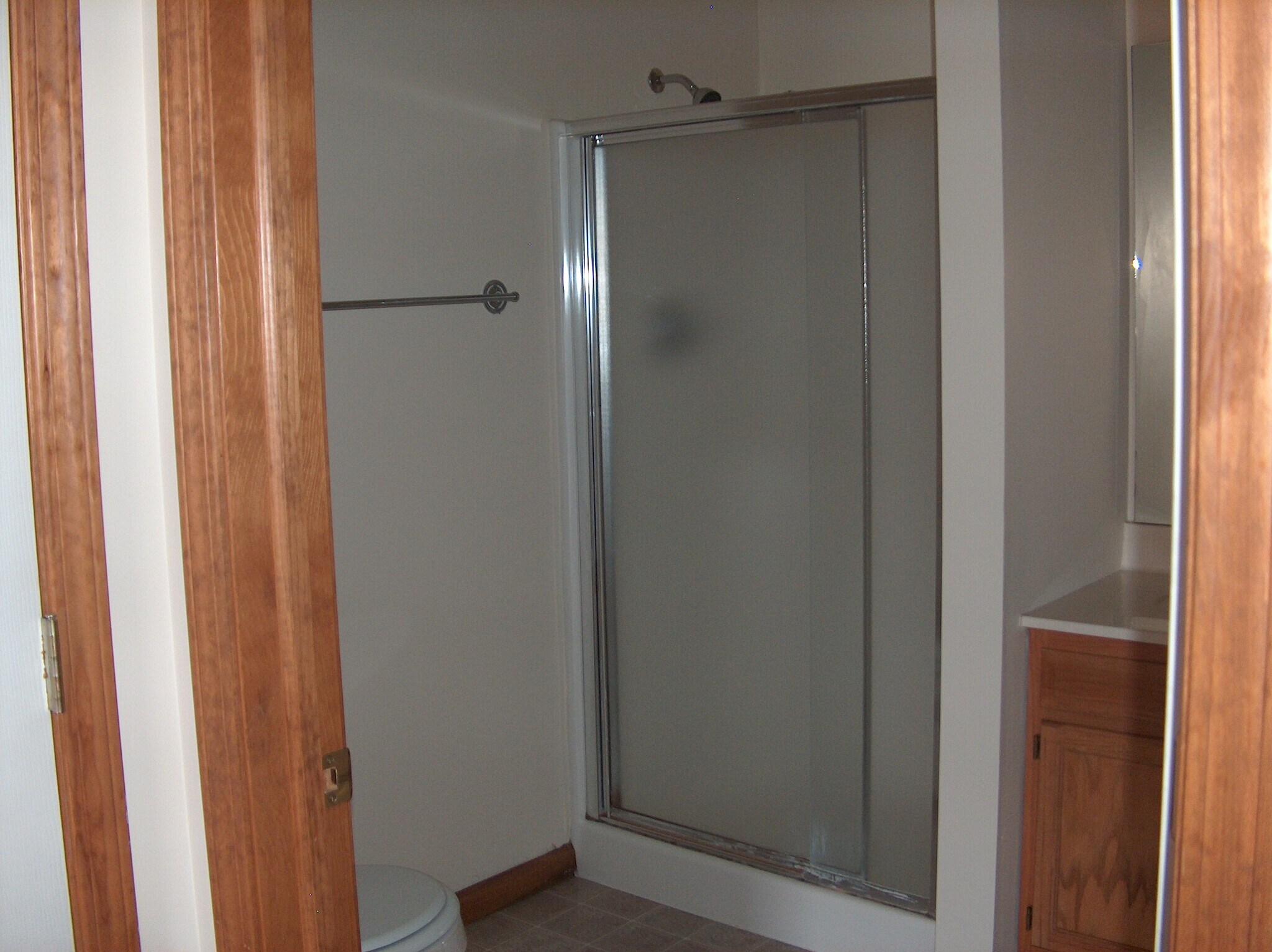 Building Photo - 1106 Heather Dr