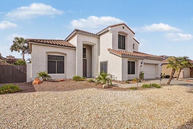 Building Photo - 6772 W Sonnet Dr