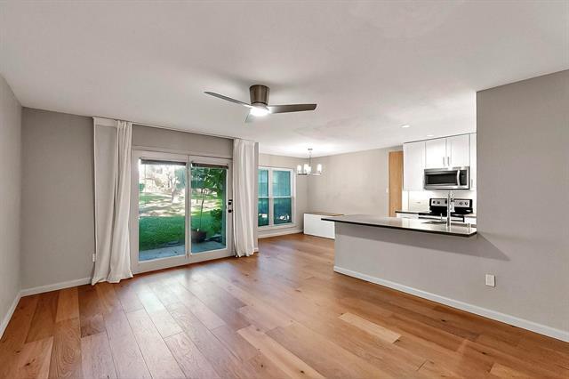 Building Photo - 2535 Wedglea Dr