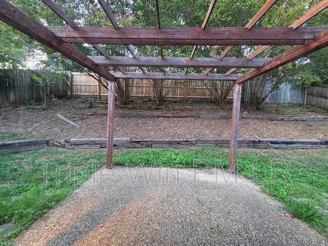 Building Photo - 12512 Woodbury Dr