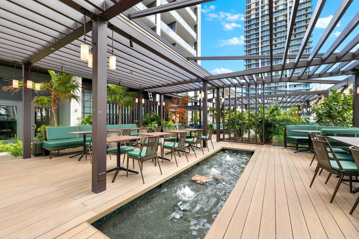 Building Photo - 159 NE 6th St