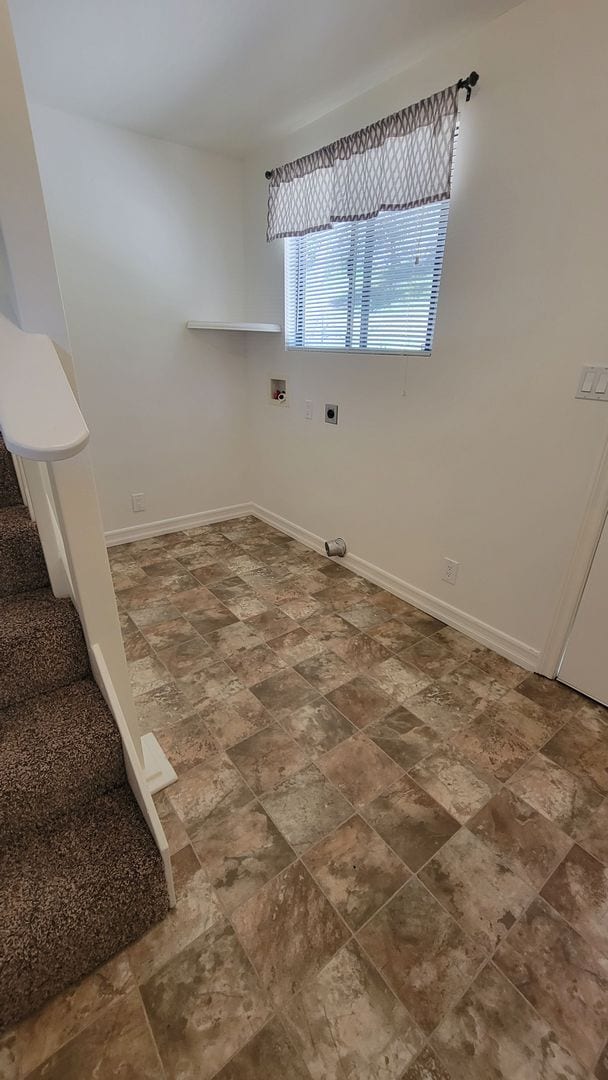 Building Photo - Charming 3-Bedroom 2-Bath with Mountain Vi...