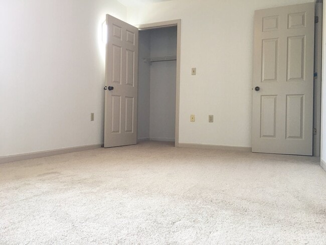 Building Photo - Mountain View Townhouse