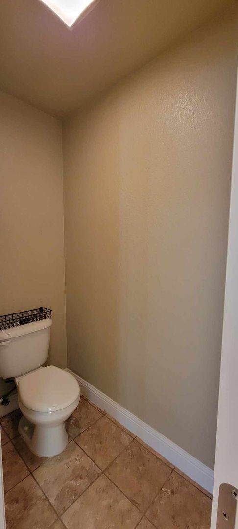 Building Photo - Beautiful 3 bed 2 bath home!