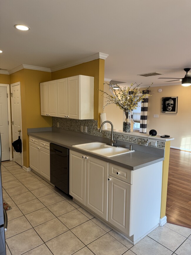 Building Photo - 2525 Blackwolf Run Ln