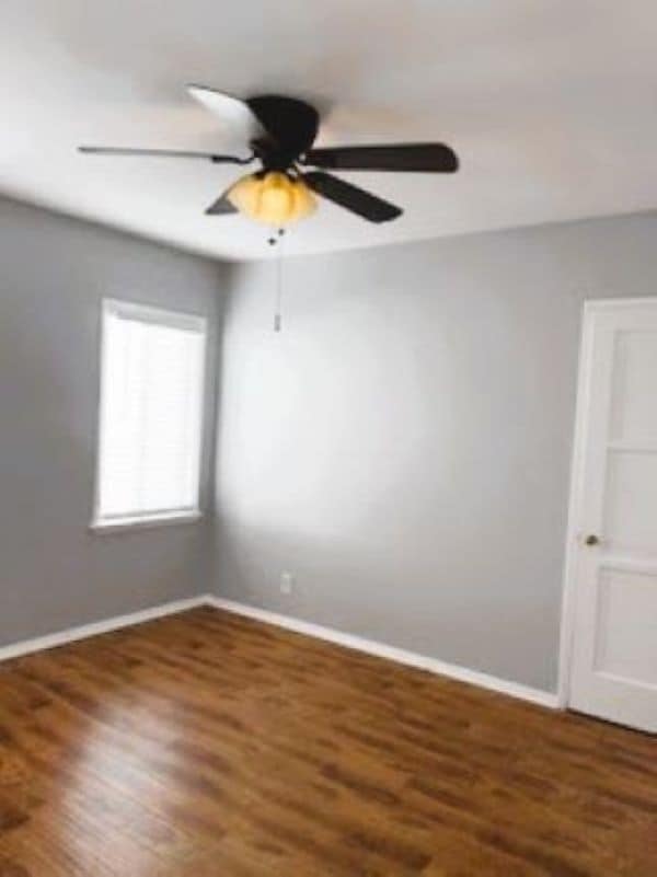 Building Photo - 305 N Palm Ave