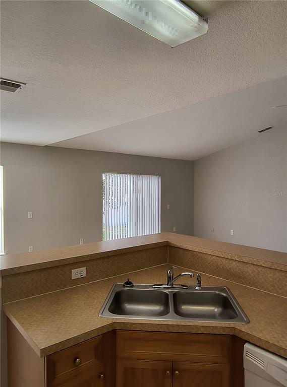 Building Photo - 320 Puffer Ct