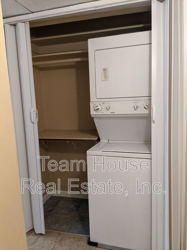 Building Photo - 27240 Luther Dr