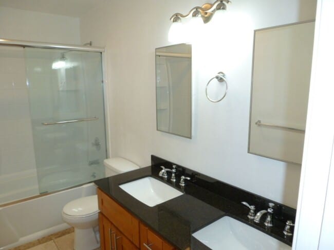 Building Photo - Four Bedroom, Two Bath, Two Car Garage Rem...