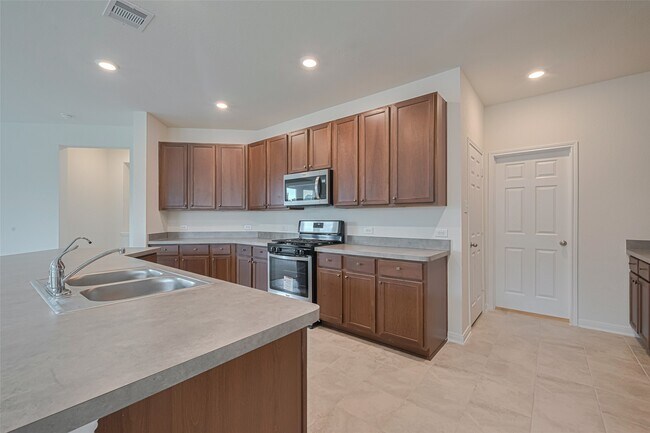 Building Photo - 5727 Texas Sage Dr