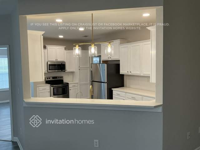 Building Photo - 4233 Essex Dr