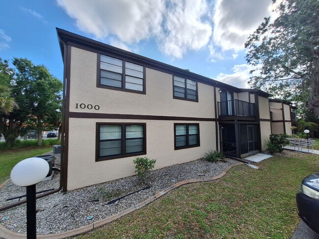 Building Photo - Second Floor Annual rental available now in the 55+ condominium community of Cedar Woods.