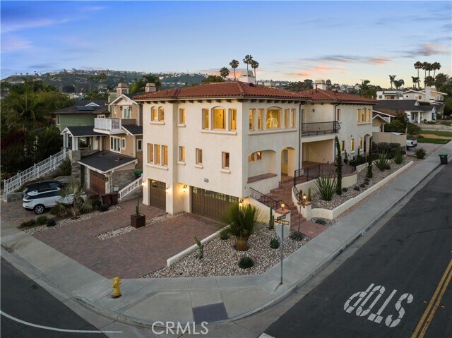 Building Photo - 1699 Calle De Los Alamos