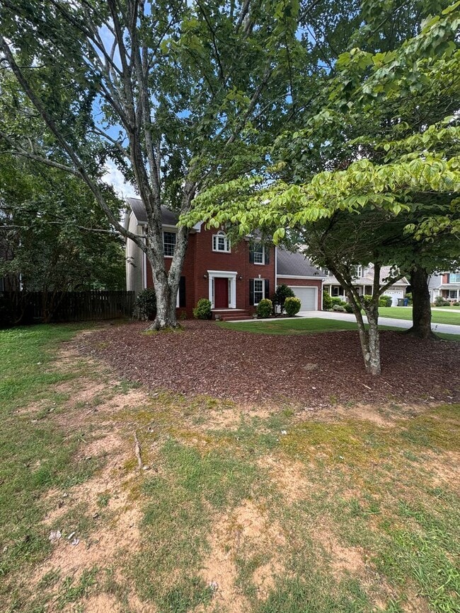 Building Photo - 2000/3 br/2.5 ba/bonus room/office 2,330 sqft