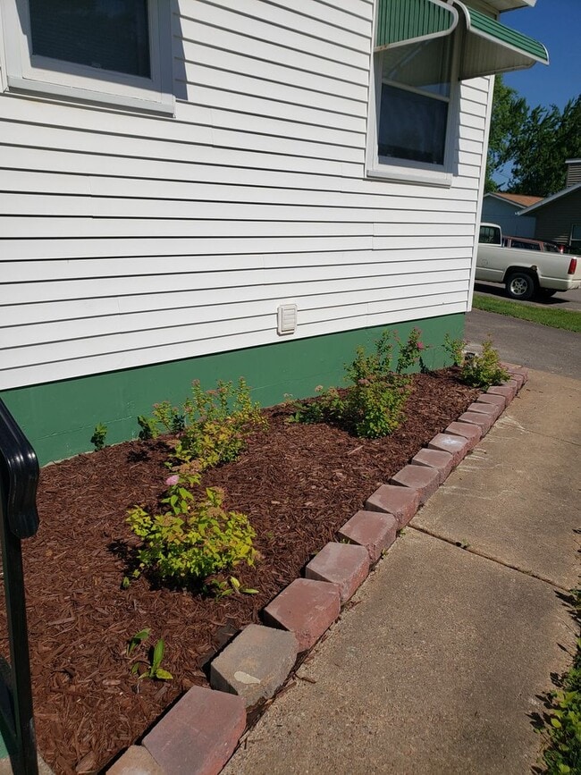 Building Photo - 3 bed 1.5 bath single family home in Wausau