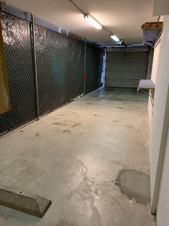 Building Photo - Fabulous in Coronado!