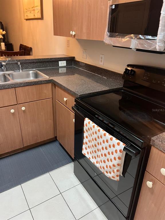 Building Photo - 1207 S Beach Cir