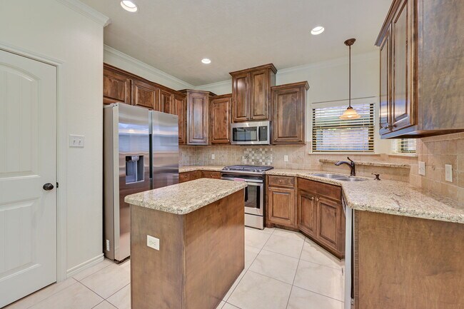 Building Photo - 4232 Rocky Rhodes Dr