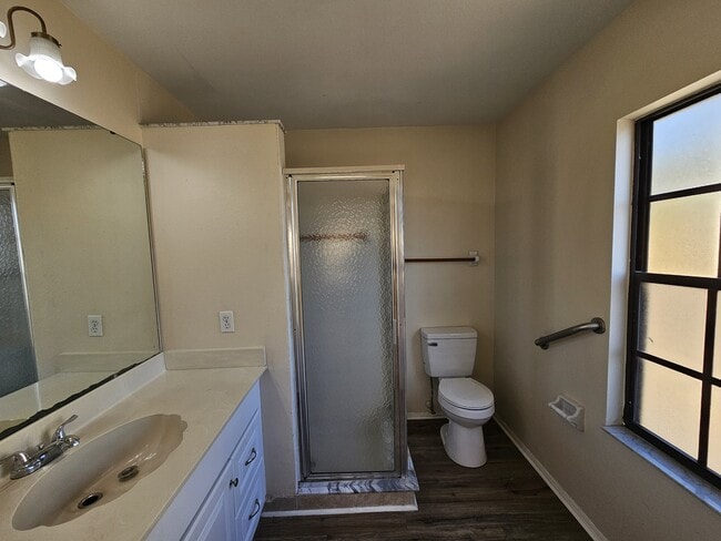 Building Photo - 312 Oak Track Pass