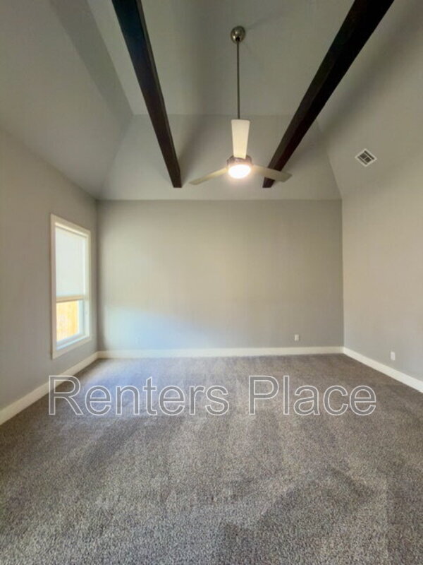 Building Photo - 4001 East 120th St S