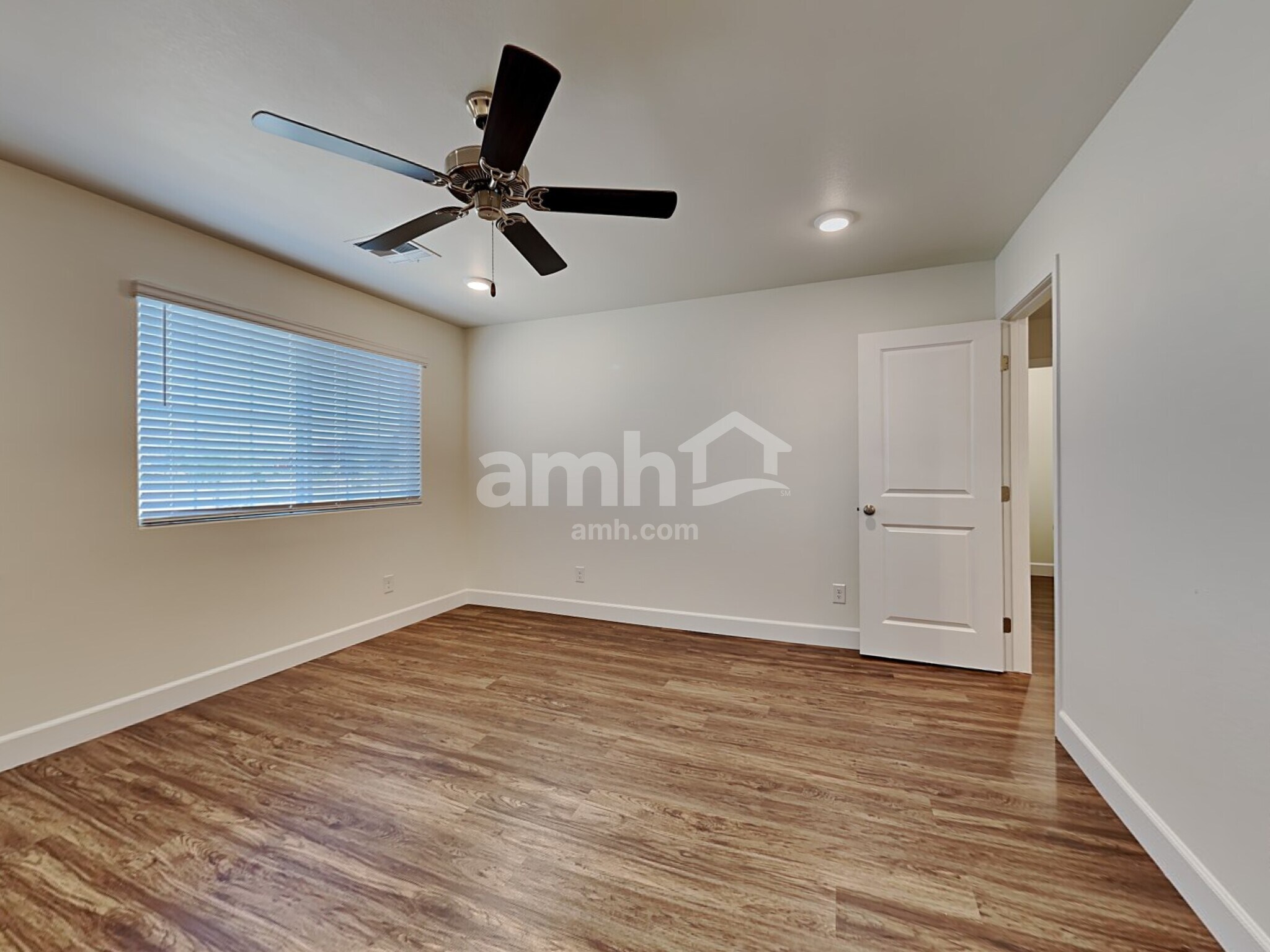 Building Photo - 72 Cabaletta Ln