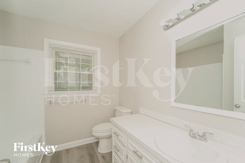 Building Photo - 7301 Leesburg Rd