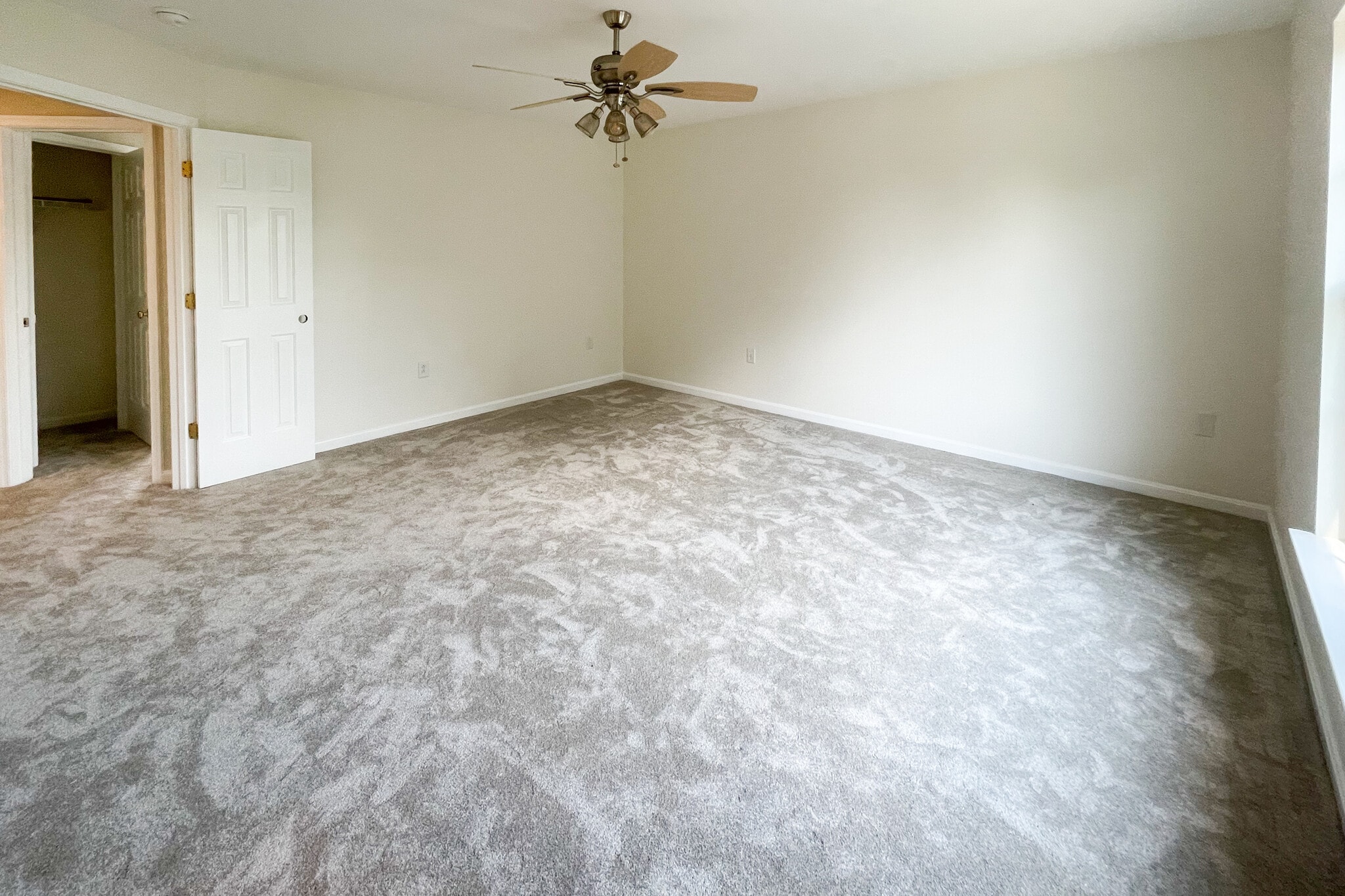 master bedroom - 35270 Overlook Dr