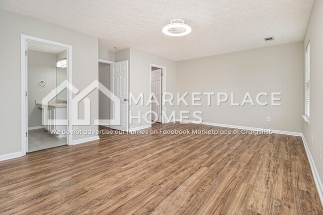 Building Photo - 4157 Park Chase Dr