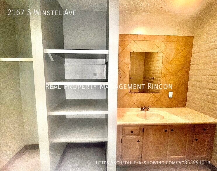 Building Photo - 2167 S Winstel Ave