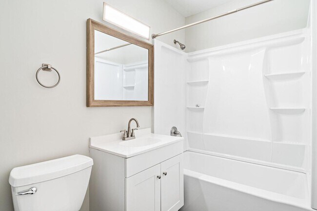 Building Photo - 1205 Longwood St