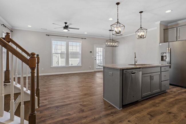 Building Photo - 6512 Perry Creek Rd