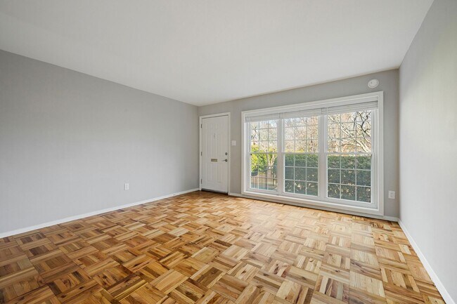 Building Photo - 5900 Patterson Ave