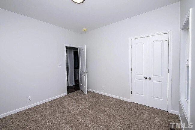 Building Photo - 2612 Holloway St