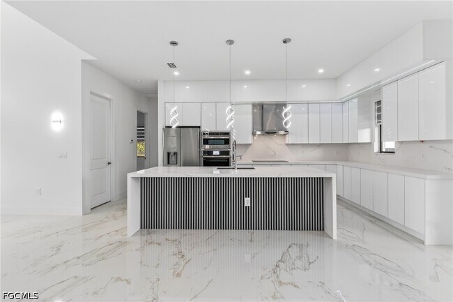 Building Photo - 4107 16th St SW