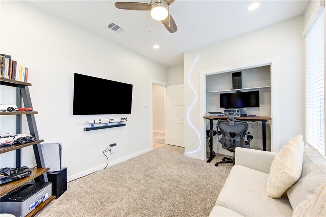 Building Photo - 22534 Petrizzi Ln