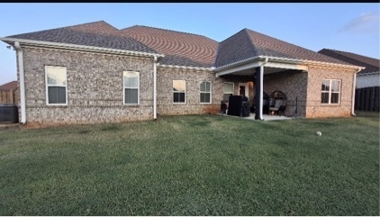Building Photo - 303 Woodwind Dr SW
