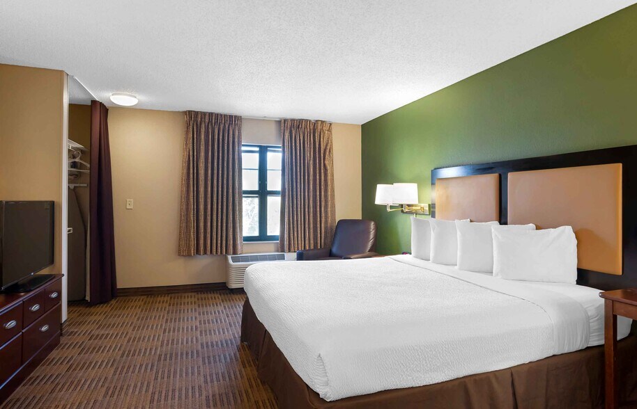 Building Photo - Furnished Studio-Kansas City - Overland Park - Nall Ave
