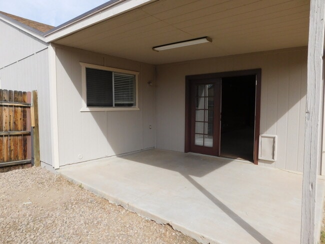 Building Photo - GREAT CHANDLER LOCATION!