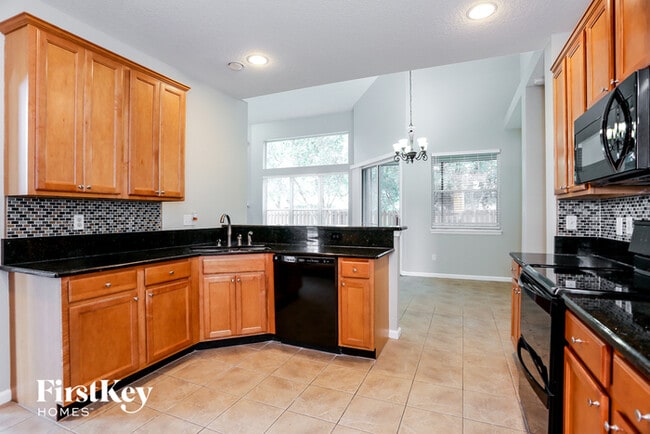 Building Photo - 2593 Country Side Dr