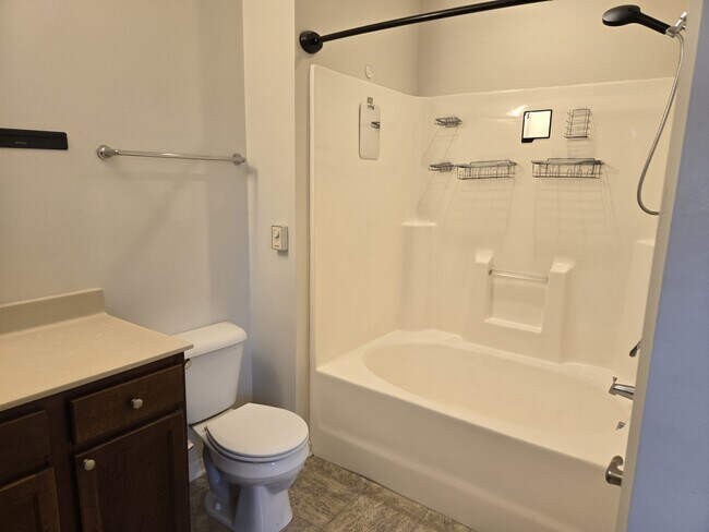 Building Photo - 2424 Chancery Ln