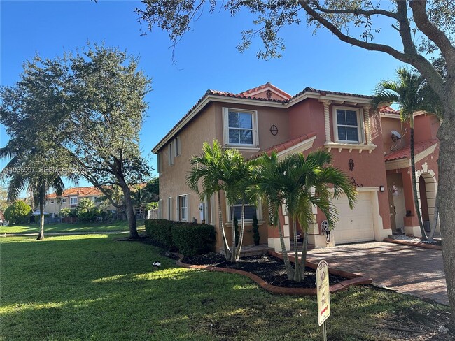 Building Photo - 15313 SW 31st Terrace