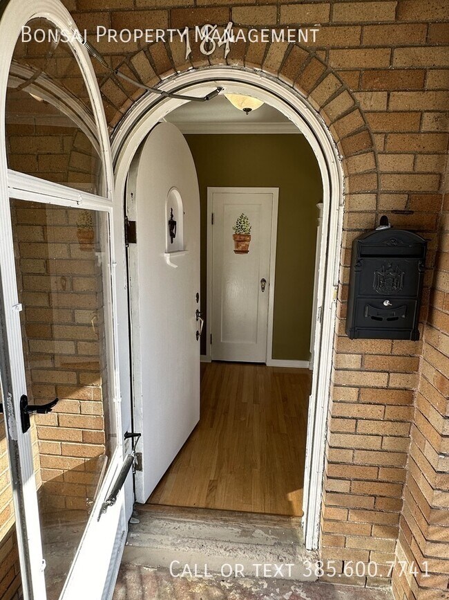 Building Photo - 7527 S Jefferson St