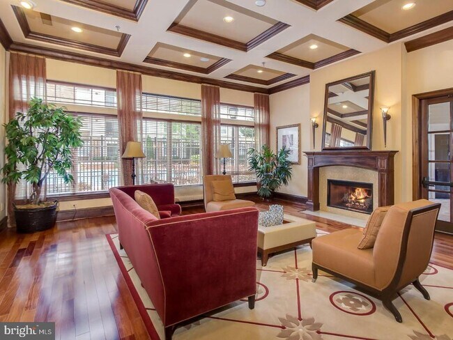 Building Photo - 12941 Centre Park Cir