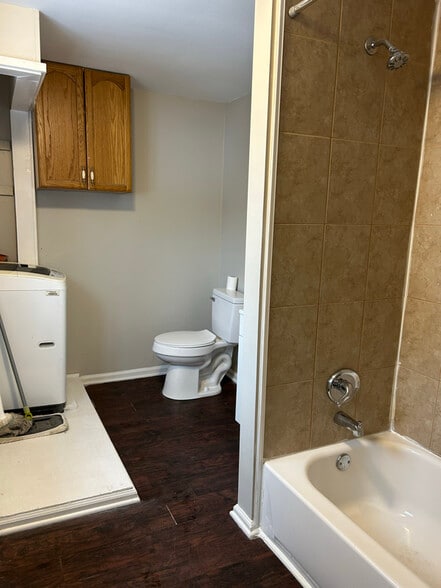 Building Photo - 11 N 4th St