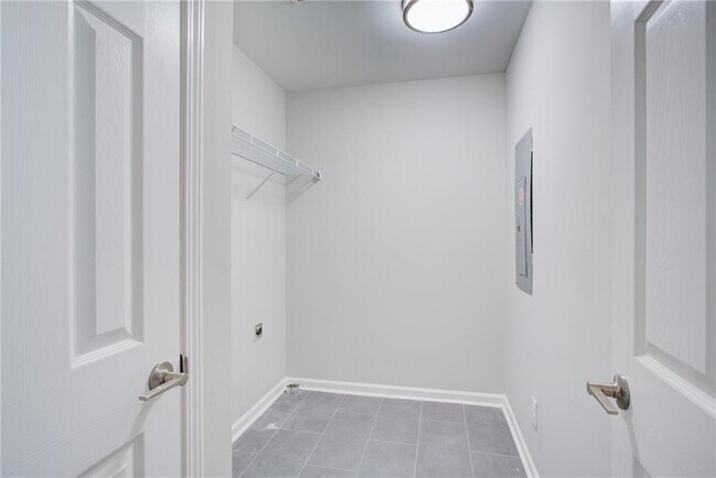 Building Photo - 1173 Arlington Ave SW