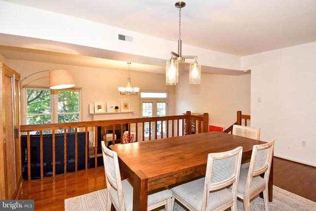 Building Photo - 4846 Cloister Dr