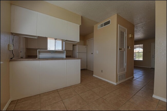 Building Photo - 6951 Alto Rey Ave
